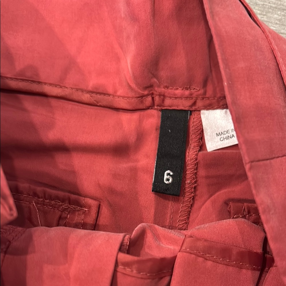 H&M Red High Waist Shorts Casual Fit - Picture 3 of 4